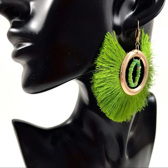 Large gold hoop green tassel circle earrings - Picture 4 of 8